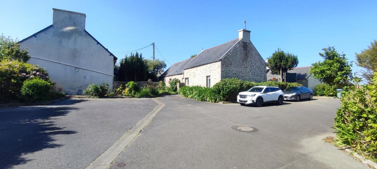Holiday home Kerludi Le Ptit St Roch, De Charme 5km De La Ploudalmezeau